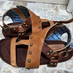 Dingo Sandals 100% Leather Size 10 Gently Worn